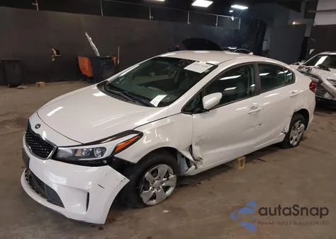 2017 Kia Forte Lx z USA, uszkodzony, nr VIN 3KPFL4A76HE108887